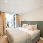 Fountain House Apartments - London
