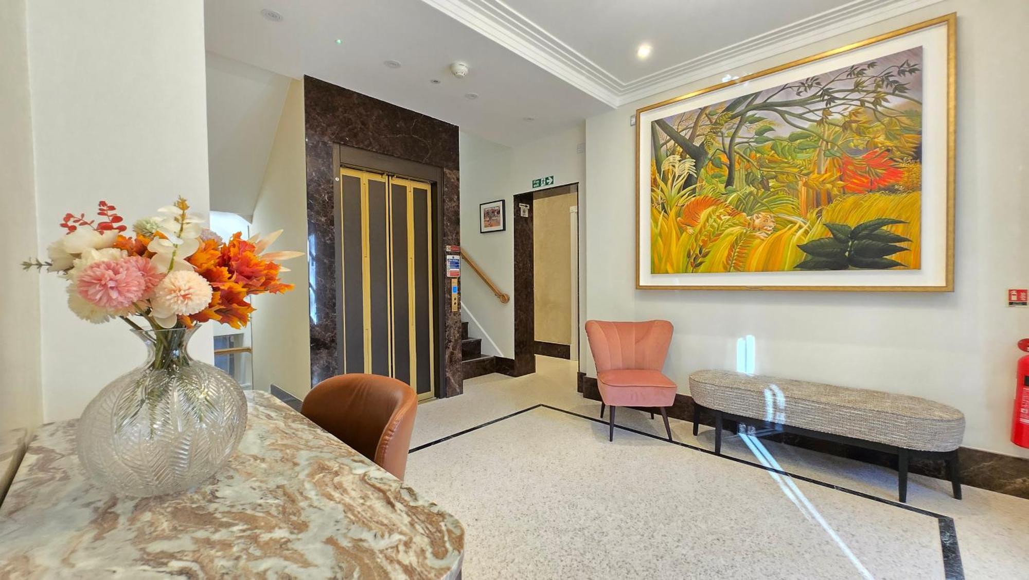 Apart-hotel Fountain House 5*