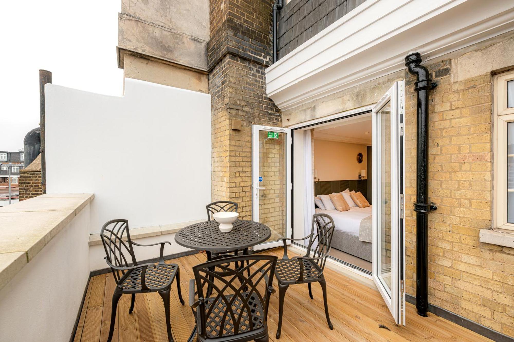 Fountain House Apart-hotel 5*